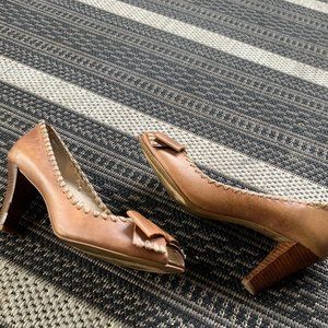 VINTAGE Dorothy heel